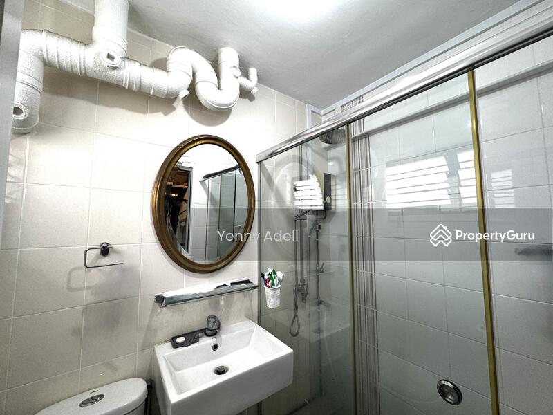 Master bedroom ensuite
