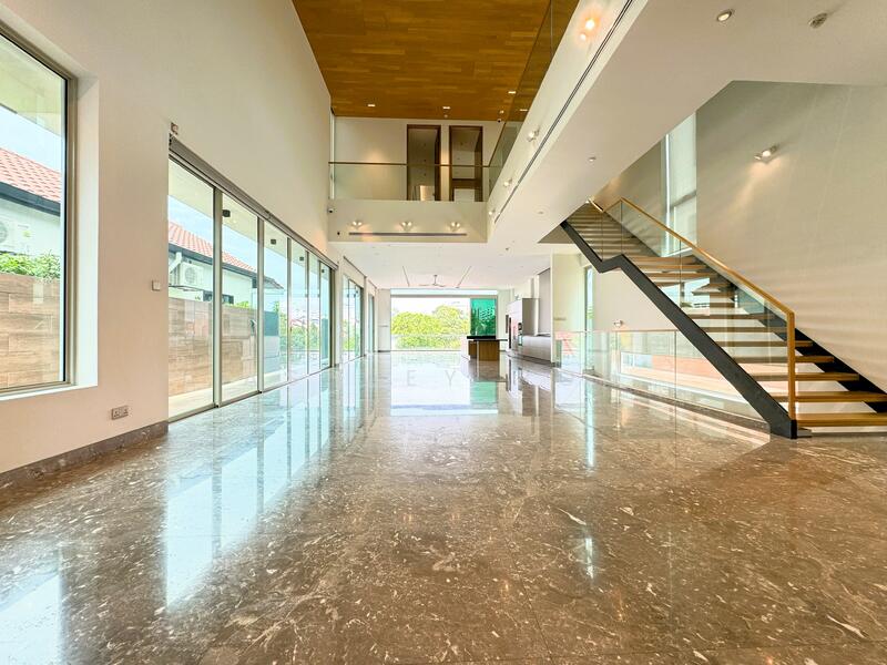 Living room/Dining hall