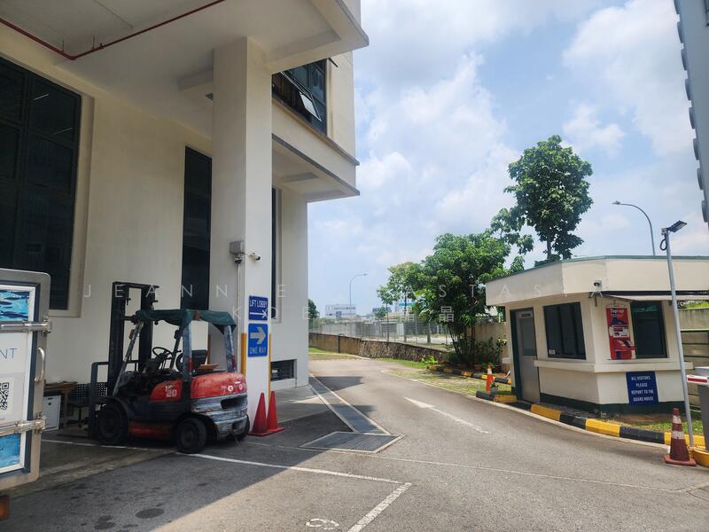 CSI Distribution Centre, 2 Kim Chuan Drive, 1,819 sqft, Factory / Workshop (B2) For Sale, by Jeannie Anastasia Koe 高晶晶, 60142887 - CommercialGuru.com.sg