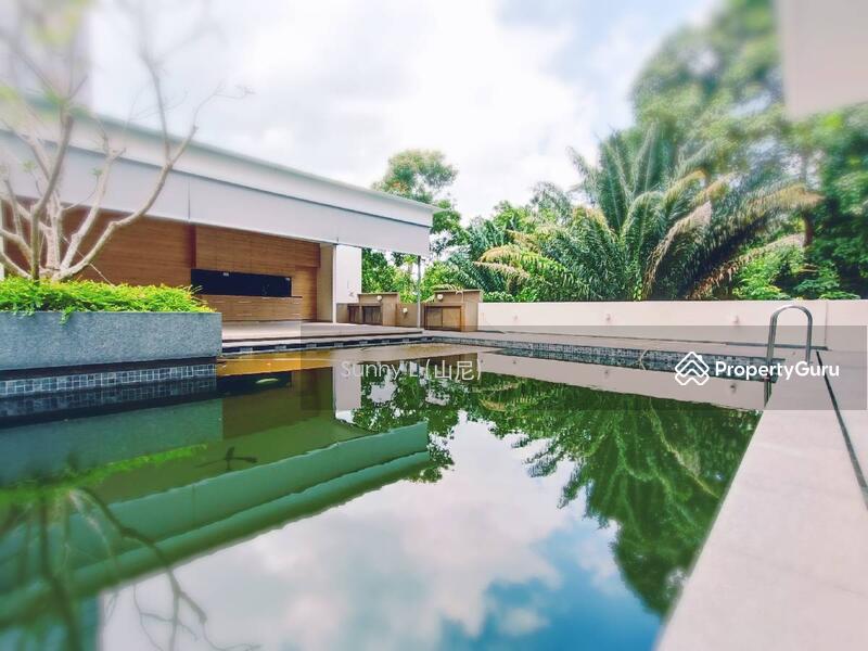 For Sale - Prime Lush Freehold Bungalow along Exquisite SUNSET Way Enclave