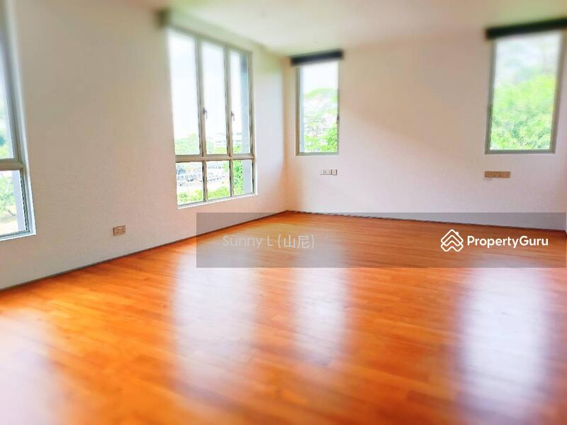 For Sale - Prime Lush Freehold Bungalow along Exquisite SUNSET Way Enclave