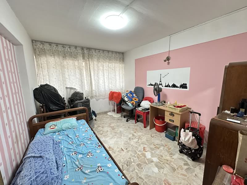 551 Ang Mo Kio Avenue 10 HDB Flat For Sale at S$ 658,000 | PropertyGuru Singapore - Bedroom