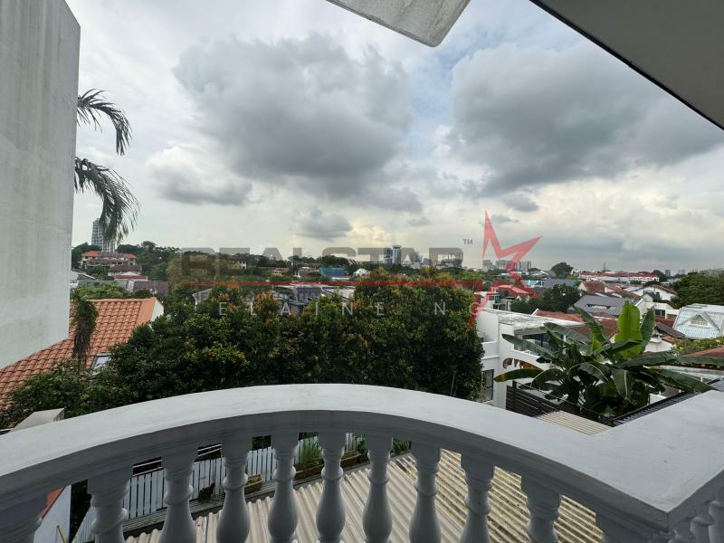 ❤️D10 Freehold Semi-D ❤️ Namly ❤️ Only $2,xxx psf, Namly | Siantan | Coronation | Sixth Ave | Duchess, Tanglin / Holland / Bukit Timah, 3 Bedrooms, 3,000 sqft, Semi-Detached House For Sale, by ELAINE NG, 60143411 - PropertyGuru.com.sg
