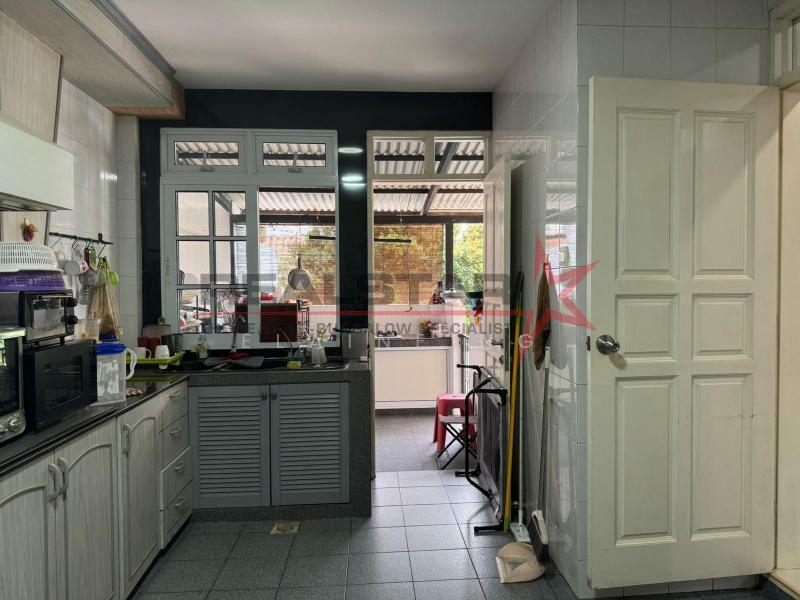 ❤️D10 Freehold Semi-D ❤️ Namly ❤️ Only $2,xxx psf, Namly | Siantan | Coronation | Sixth Ave | Duchess, Tanglin / Holland / Bukit Timah, 3 Bedrooms, 3,000 sqft, Semi-Detached House For Sale, by ELAINE NG, 60143411 - PropertyGuru.com.sg