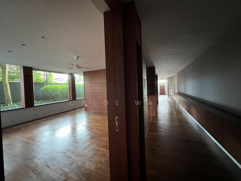 Corridor at the basement 