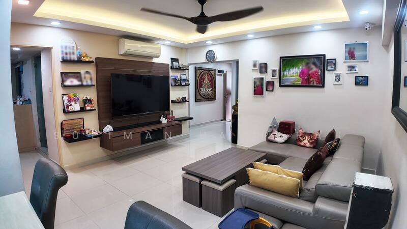 Living Rm