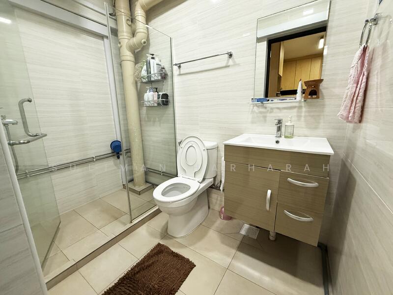 Common Bath