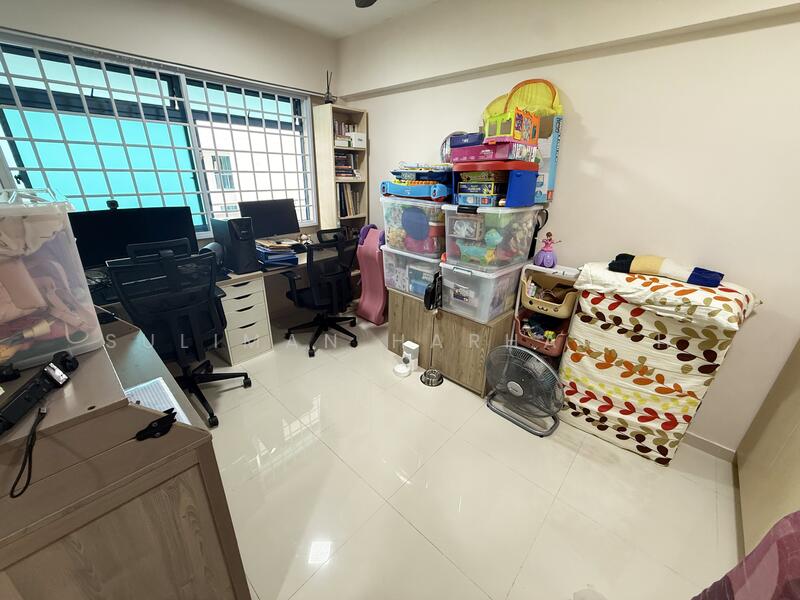 Common Rm 2