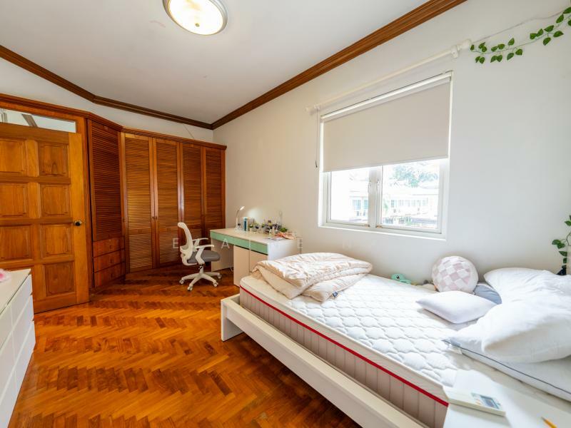 ❤️ D11 Bungalow Land Plot! ❤️ Only $2,3XX PSF! ❤️, Barker | Chancery | Goldhill | Mount Rosie, Newton / Novena, 4 Bedrooms, 6,000 sqft, Semi-Detached House For Sale, by ELAINE NG, 60143444 - PropertyGuru.com.sg
