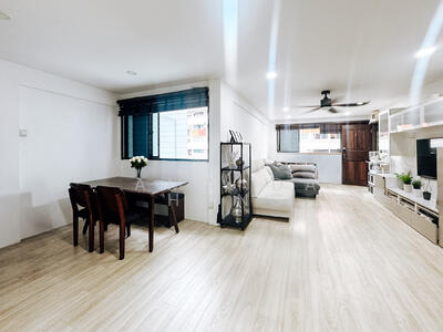 For Sale - 909 Tampines Avenue 4