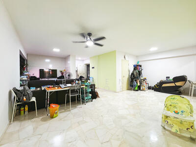 For Sale - CHEAP!!! BIG AND SPACIOUS!!! SUPER CONVENIENT LOCATION!!! WALK TO MRT!!!