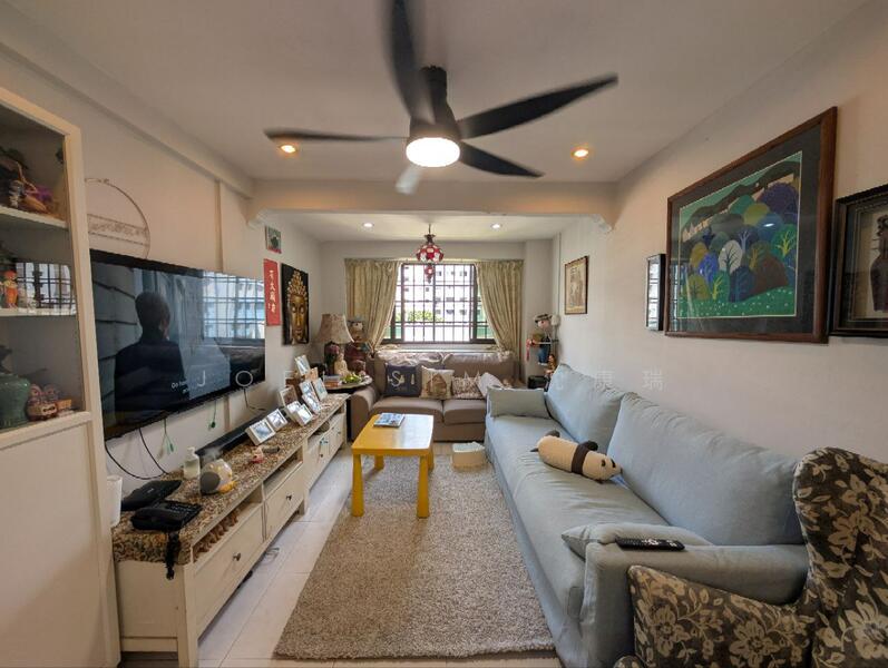Living Room (View 2)