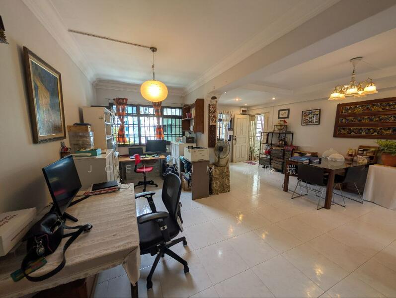 Study/Dining Area (View 1)