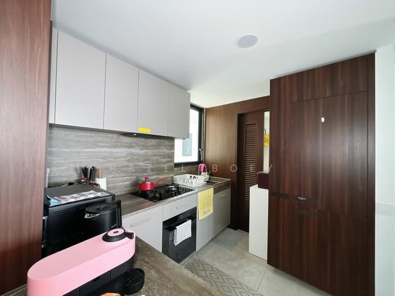 One Pearl Bank, 1 Pearl Bank, Alexandra / Commonwealth, 3 Bedrooms, 1,195 sqft, Condominium For Sale, by Hazel Boey, 60143550 - Kitchen - PropertyGuru.com.sg