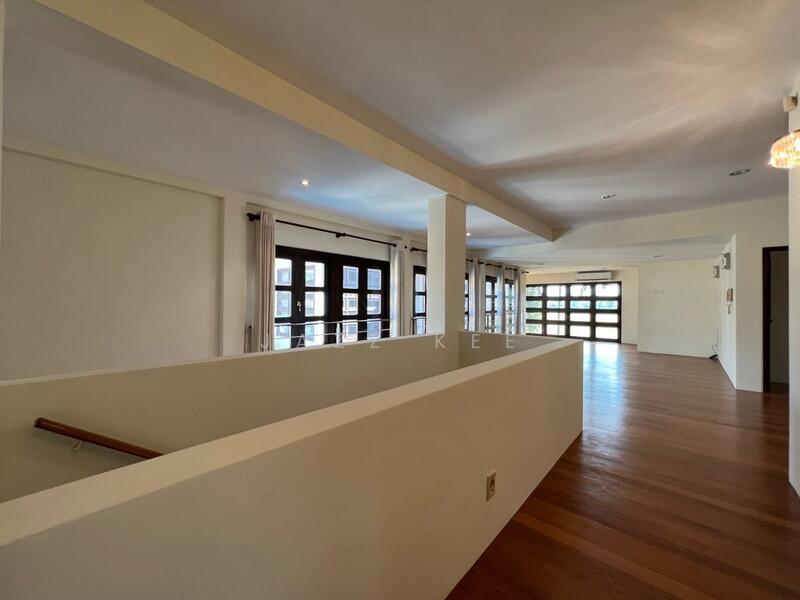 For Rent - Woodgrove Estate