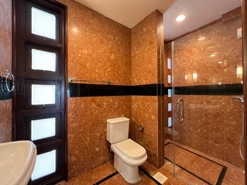 For Rent - Woodgrove Estate