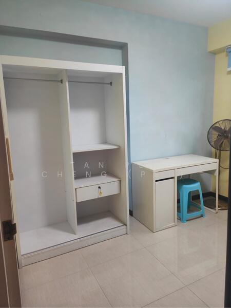 For Rent - 240A Jurong East Avenue 1