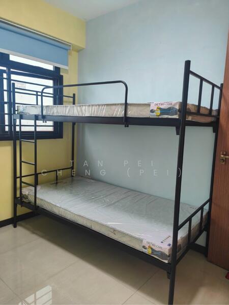 For Rent - 240A Jurong East Avenue 1