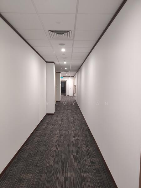 Wisma Atria, 435 Orchard Road, 1,216 sqft, Office For Rent, by Jeremy Tan, 60143743 - Corridor - CommercialGuru.com.sg