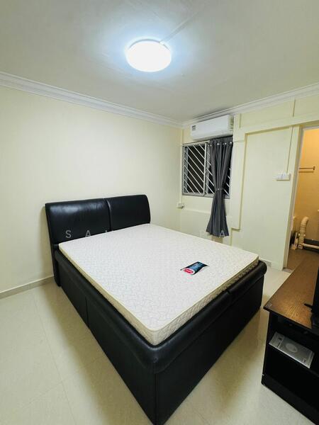 For Rent - 218 Serangoon Avenue 4