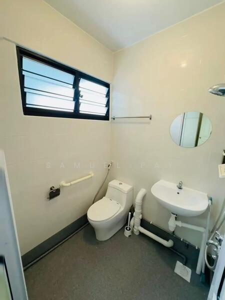 For Rent - 218 Serangoon Avenue 4