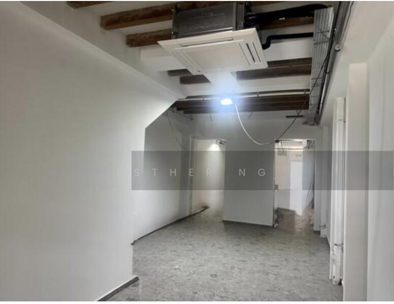 Rowell Road, Rowell Road, 1,000 sqft, Shop / Shophouse For Rent, by Esther Ng, 60144389 - Dining Area & entrance to Kitchen - CommercialGuru.com.sg