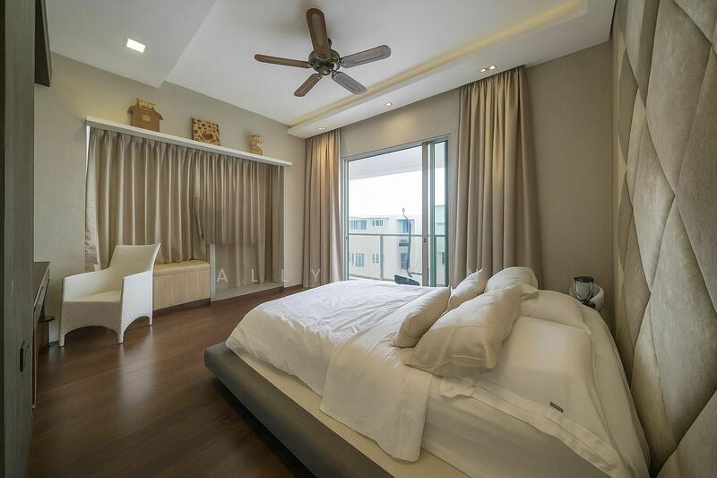 For Sale - Livia