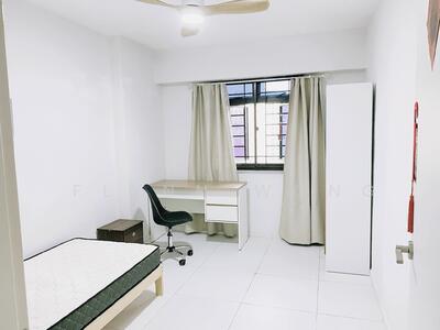 For Rent - 684B Jurong West Street 64