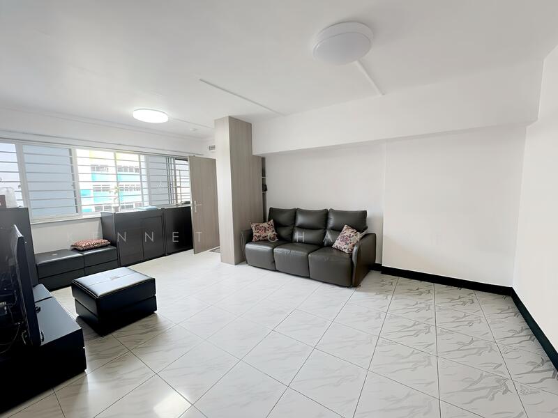 Bright & Airy Living Room 