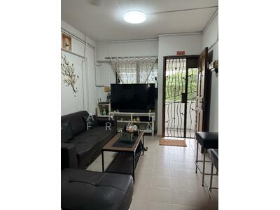 For Sale - 223 Ang Mo Kio Avenue 1