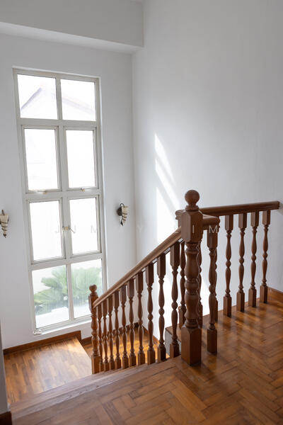 Ceiling to floor Staicase windows