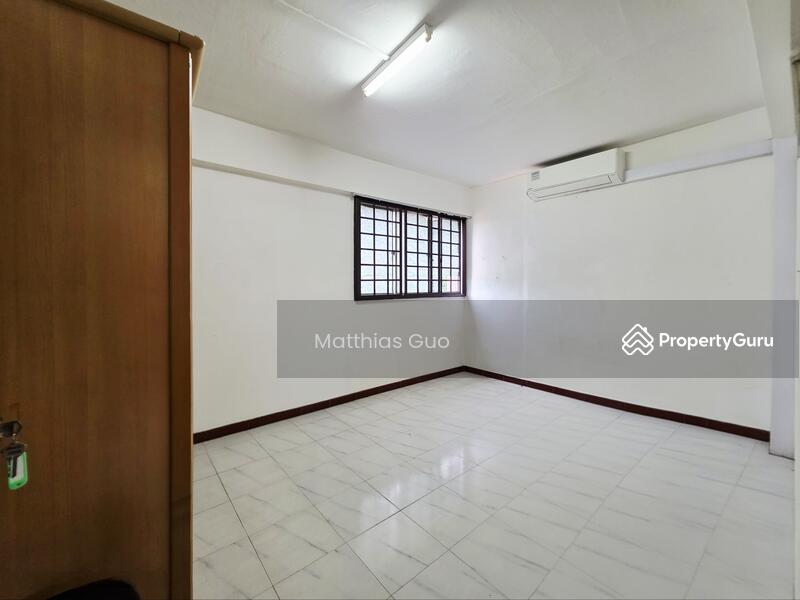 For Sale - 607 Ang Mo Kio Avenue 4