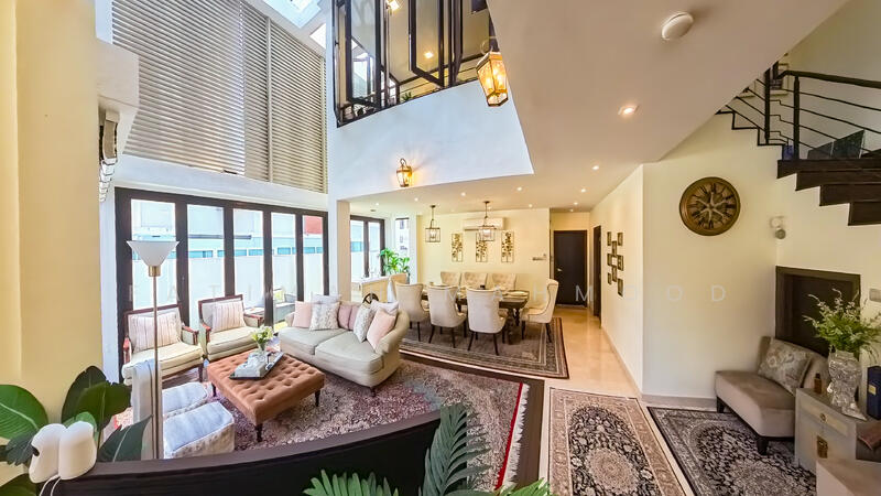 Beautiful Family Area and Dining