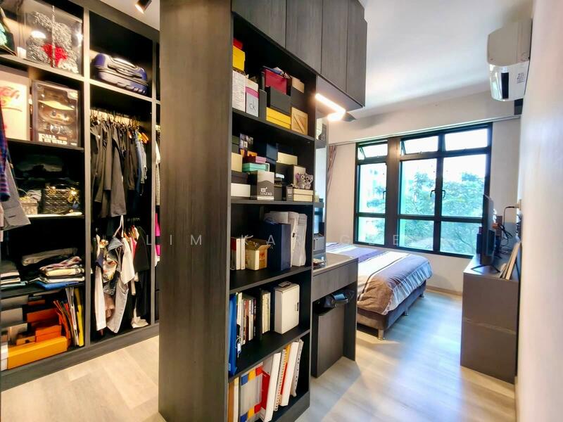 Walk-in Wardrobe