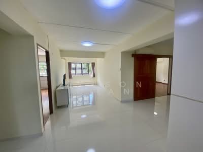 For Sale - 21 Queen's Close