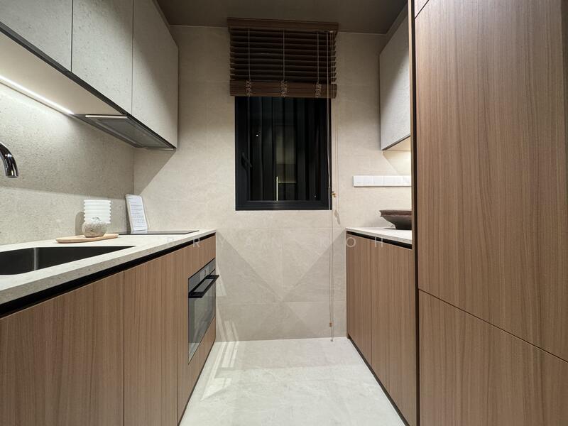 For Sale - UPPERHOUSE at Orchard Boulevard