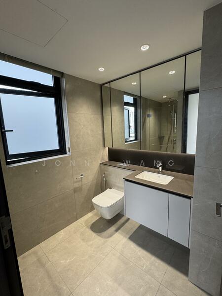 Sky Eden @ Bedok, 1 Bedok Central, 3 Bedrooms, 893 sqft, Condominium For Rent, by Jonny Wang, 60145435 - Master Bathroom - PropertyGuru.com.sg