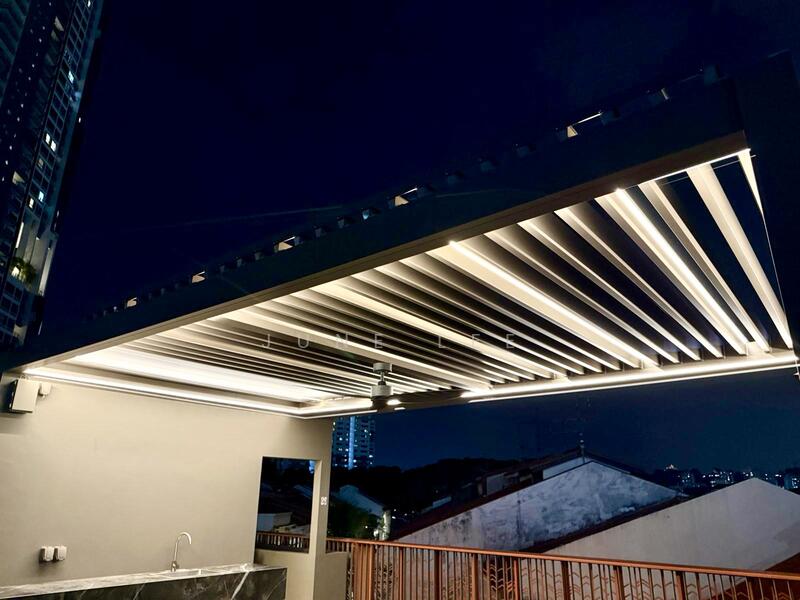 Rooftop pergola with lights
