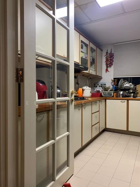 Good size Kitchen
