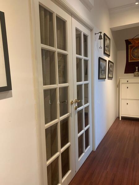 Door to living room (Locked for owner)