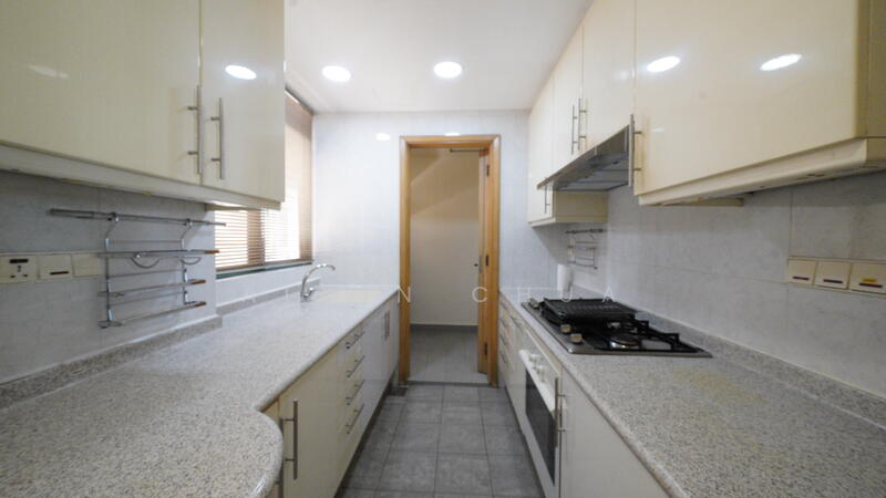 Utility Room connects to Kitchen