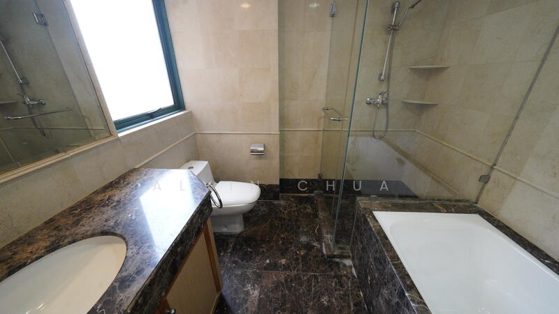 Master Ensuite Bathroom