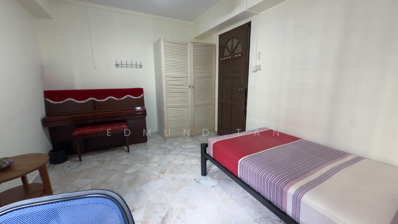 Common bedroom