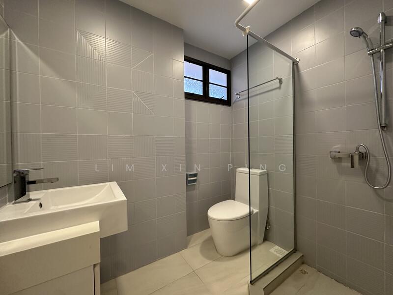 Common Bath 1