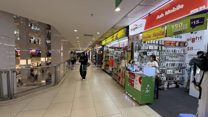 Lucky Plaza, 304 Orchard Road, 409 sqft, Mall Shop For Sale, by Alvin Chua, 60145665 - Others - CommercialGuru.com.sg