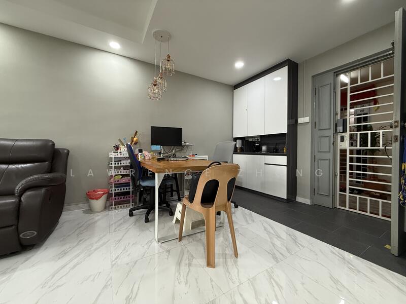 Living/Dinner Area