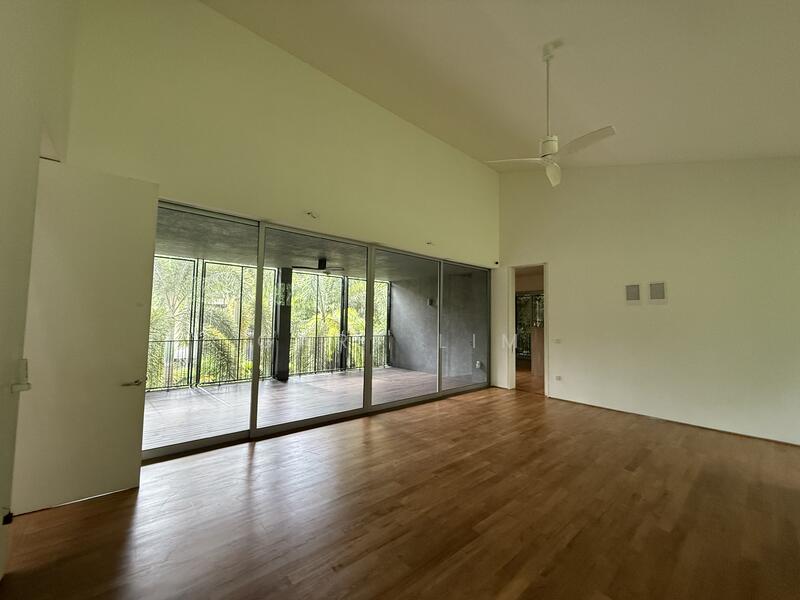For Rent - King Albert Park