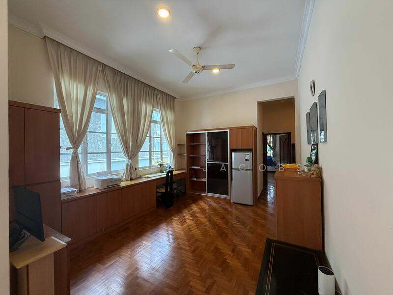 Mount Sinai Area, Mount Sinai Lane, Tanglin / Holland / Bukit Timah, 5 Bedrooms, 4,000 sqft, Detached House For Sale, by Marida Jacobs, 60145705 - Study - PropertyGuru.com.sg