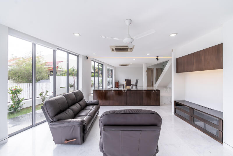Jalan Ria, , 6 Bedrooms, 5,600 sqft, Semi-Detached House For Rent, by Matthew Lam, 60145726 - Living Room - PropertyGuru.com.sg
