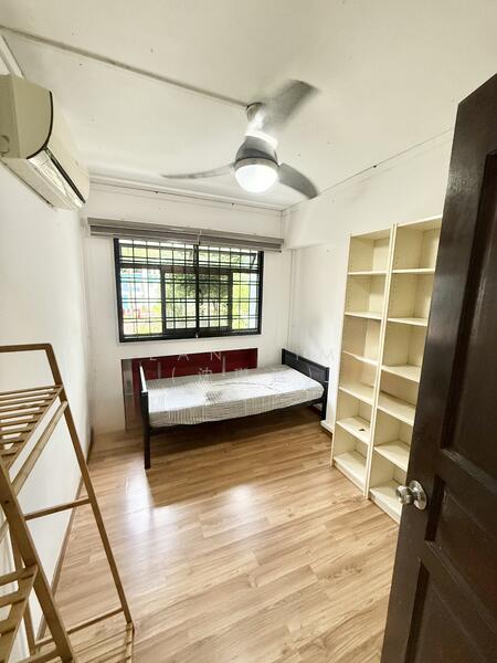 For Sale - 732 Tampines Street 71